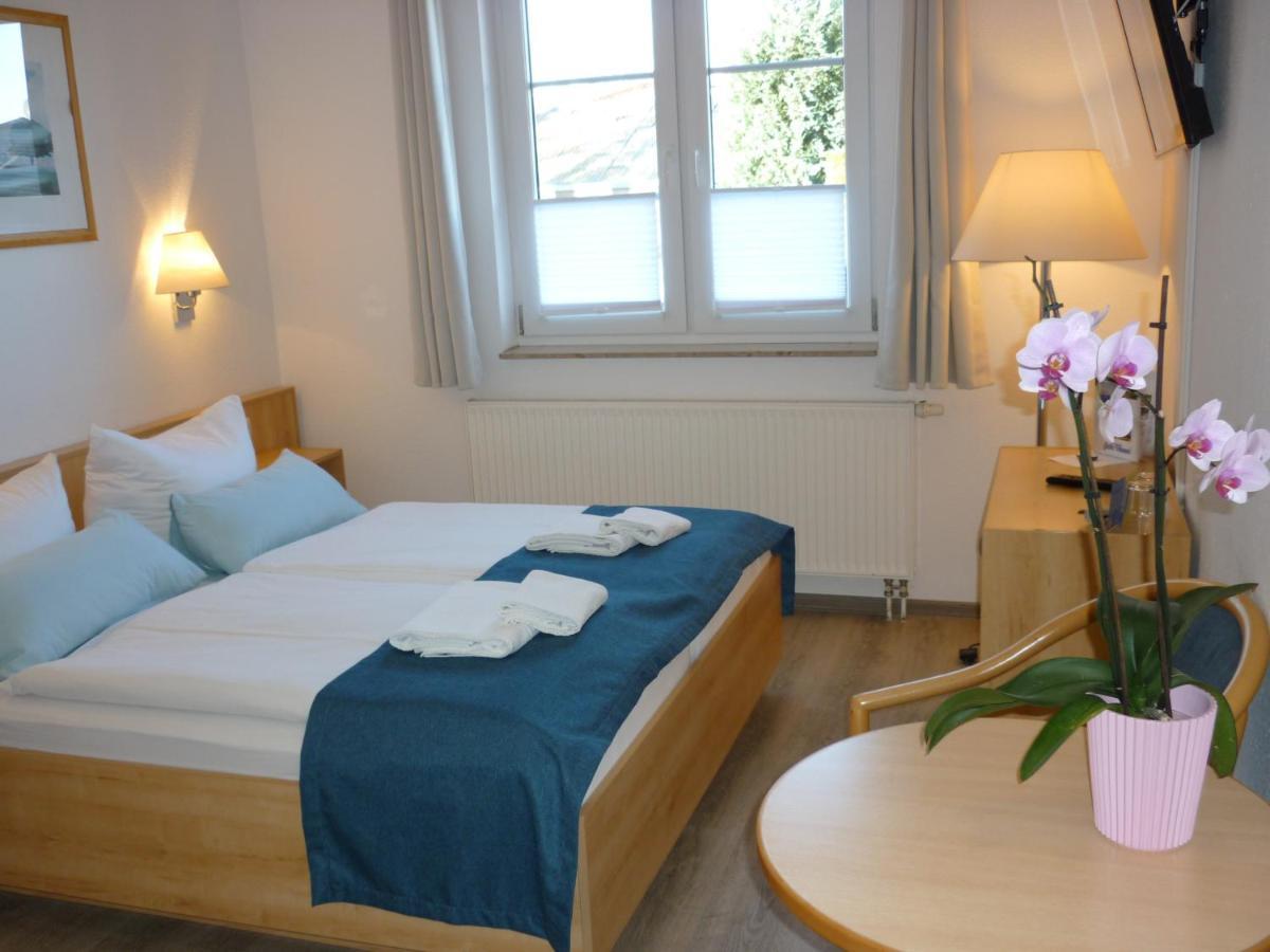 Pension Zum Leuchtturm Bastorf Экстерьер фото