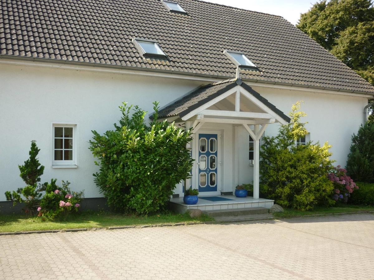 Pension Zum Leuchtturm Bastorf Экстерьер фото