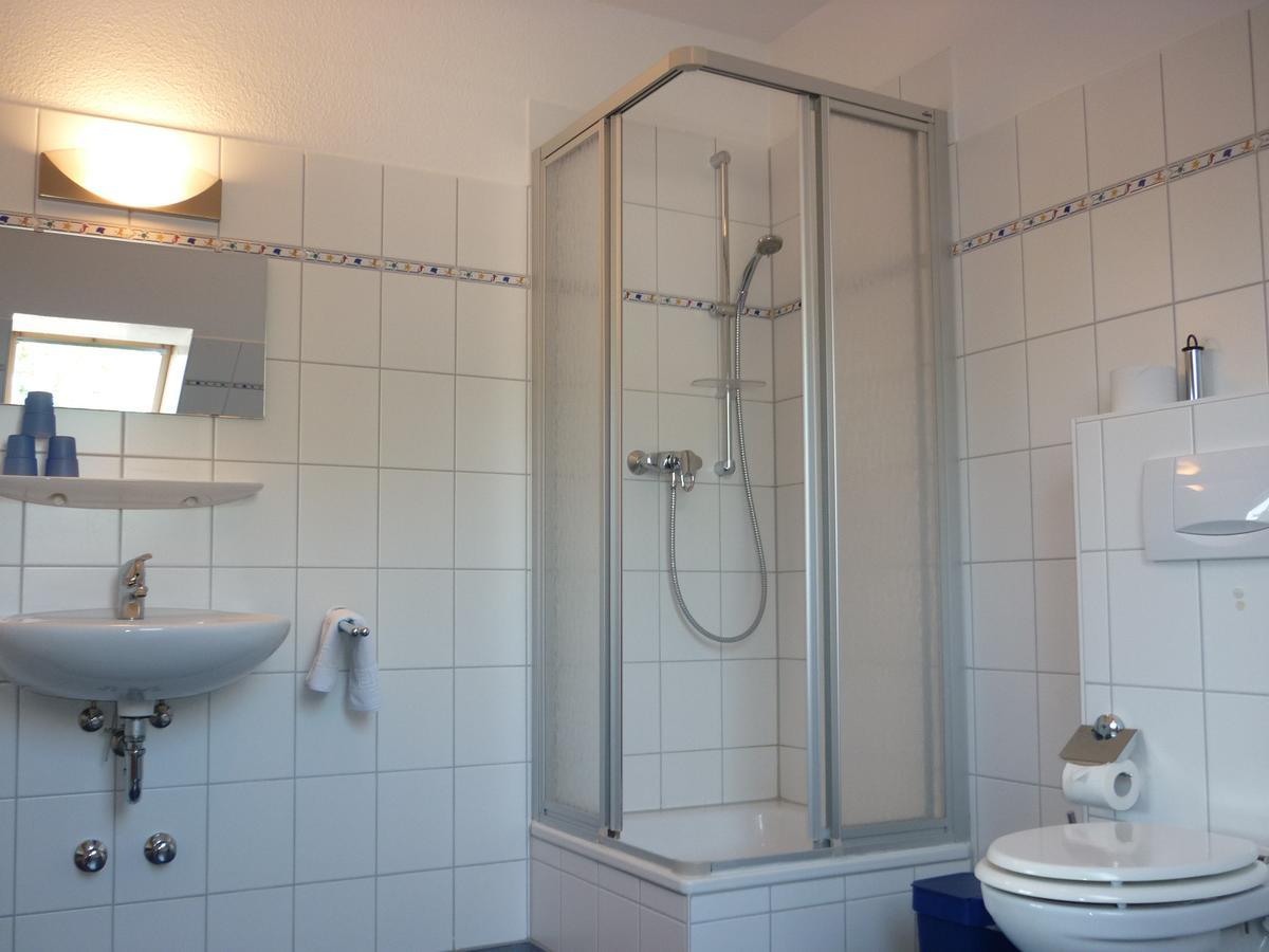 Pension Zum Leuchtturm Bastorf Экстерьер фото