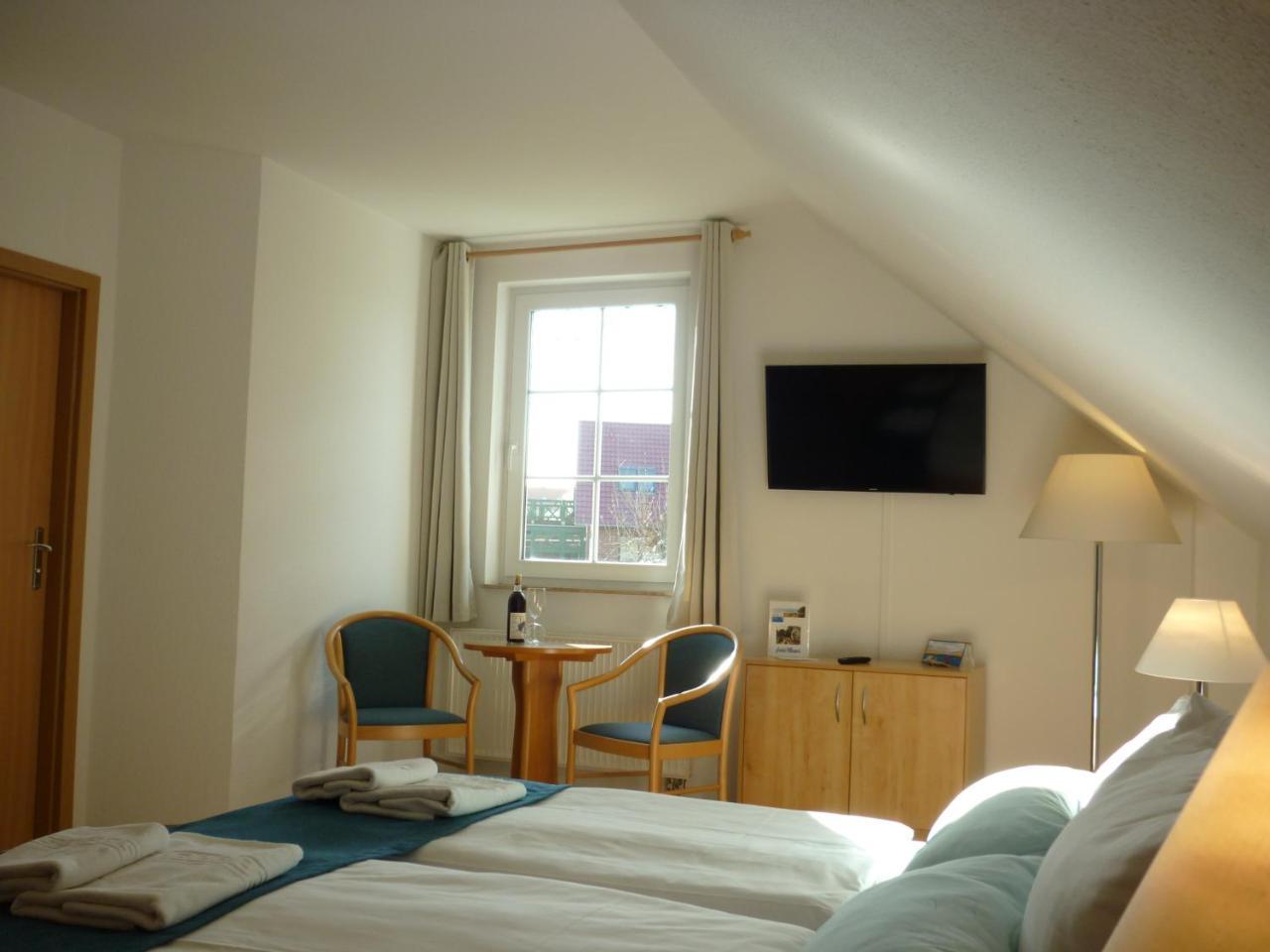 Pension Zum Leuchtturm Bastorf Экстерьер фото