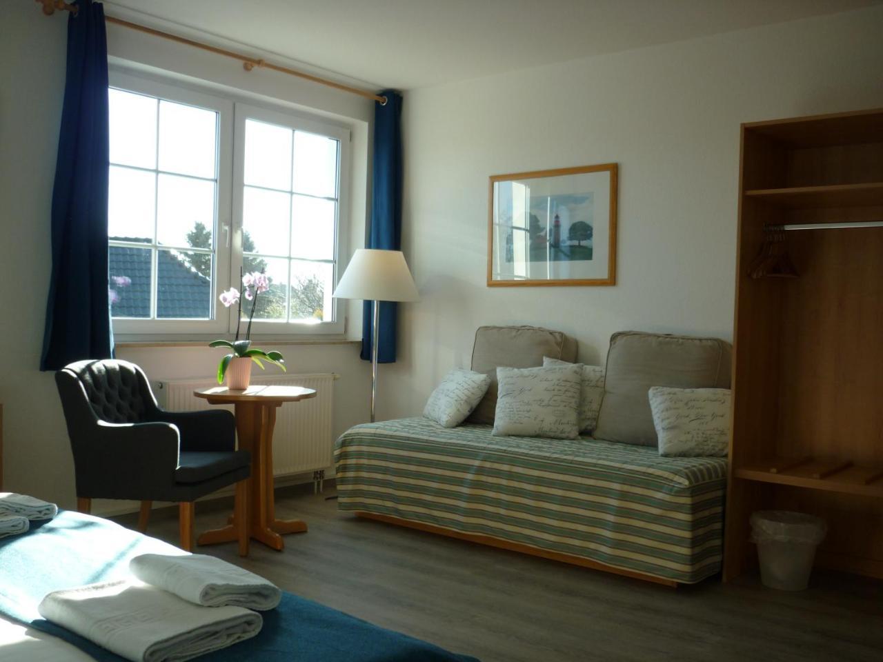 Pension Zum Leuchtturm Bastorf Экстерьер фото